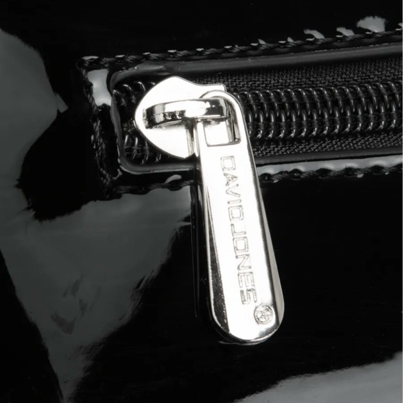 Patent Chic Black Shoulder Bag - Picture 7 of 8